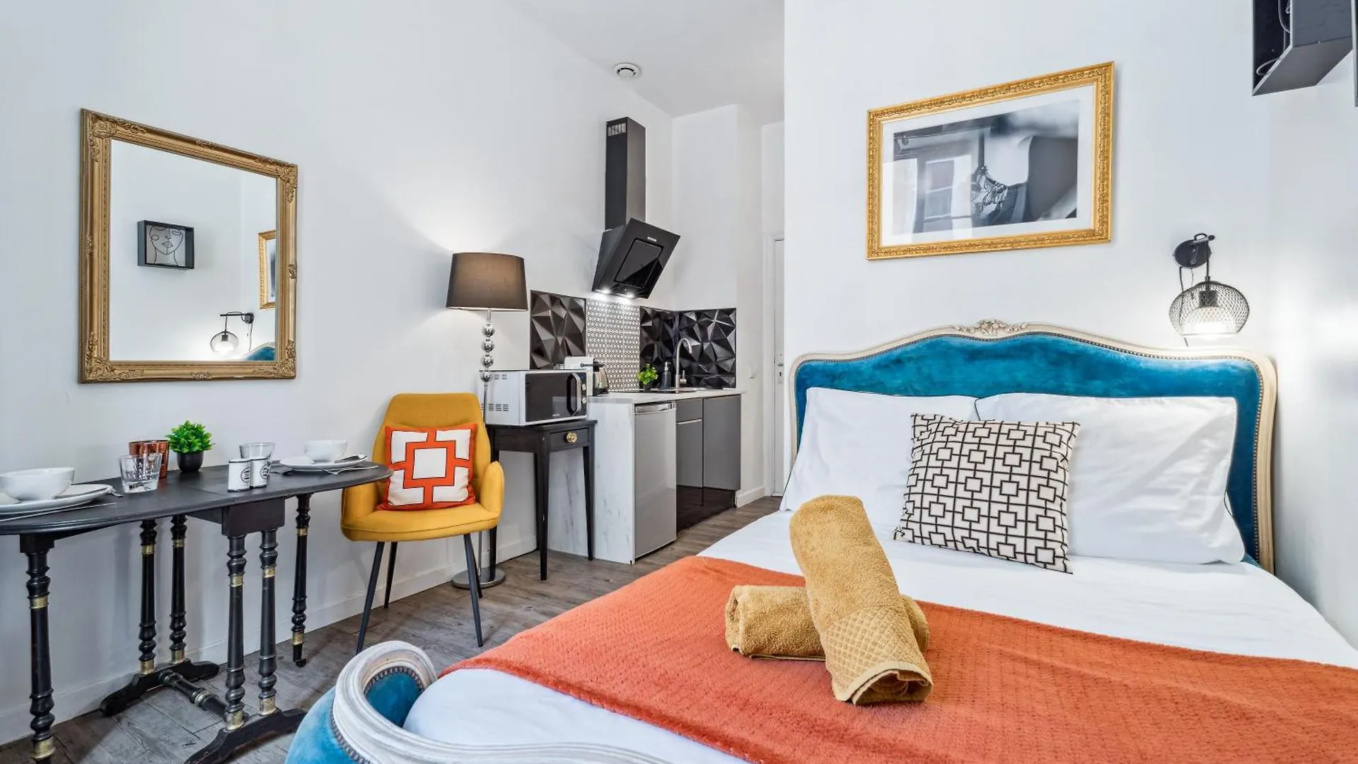 A 2 Pas De La Plage - Centre - Wifi - Climatisation - Tram Nice Apartment